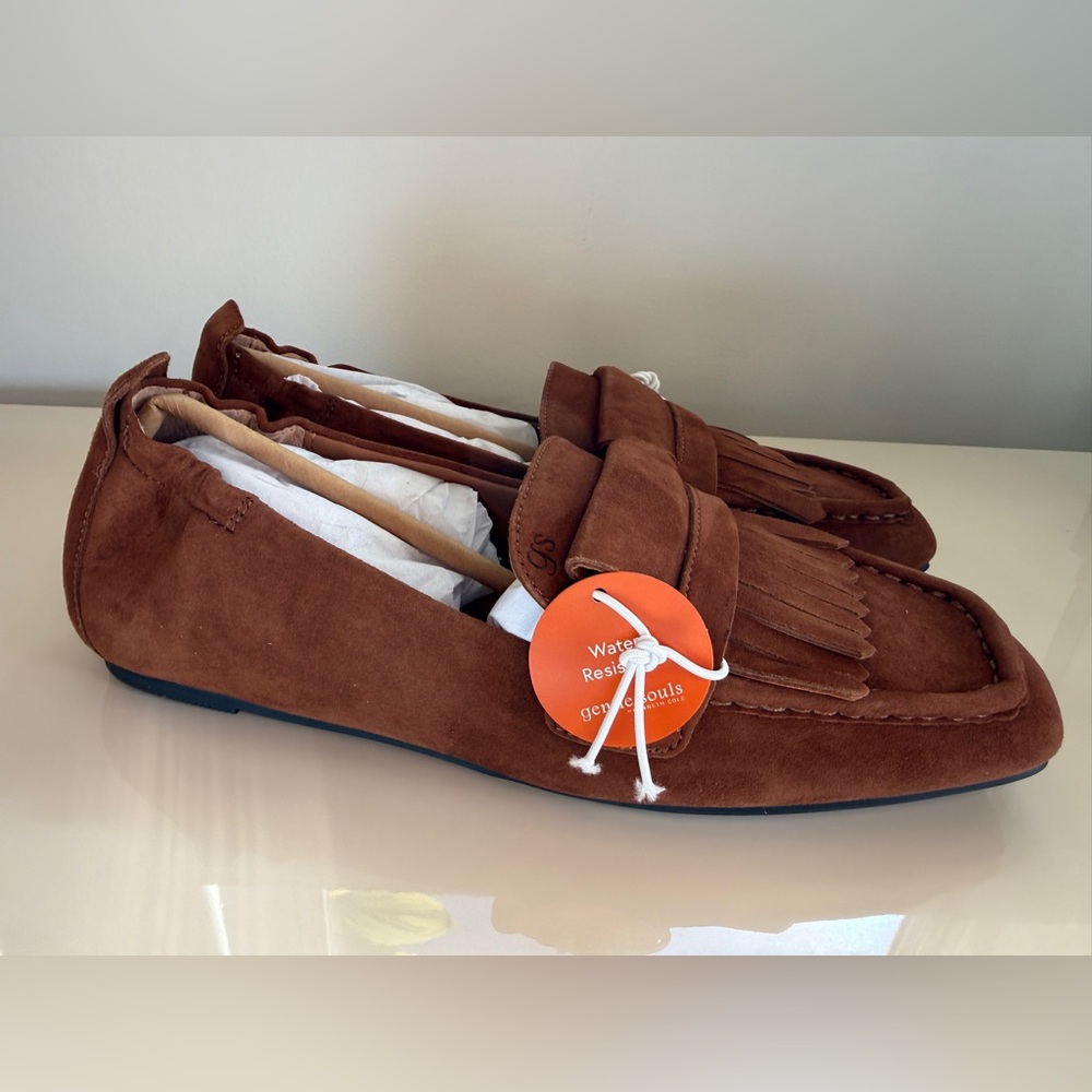 GENTLE SOULS By KENNETH COLE Scotty Tassel Suede Loafers Shoes 9 Brown